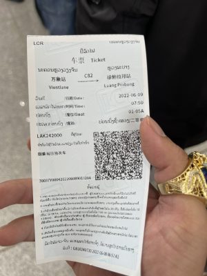 gia ve tau cao toc tu Vientiane den Luang Prabang