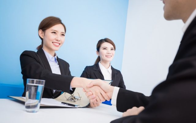 Khách hàng được hỗ trợ tận tình tại Thắng Quyên Khách hàng được hỗ trợ tận tình tại Thắng Quyên