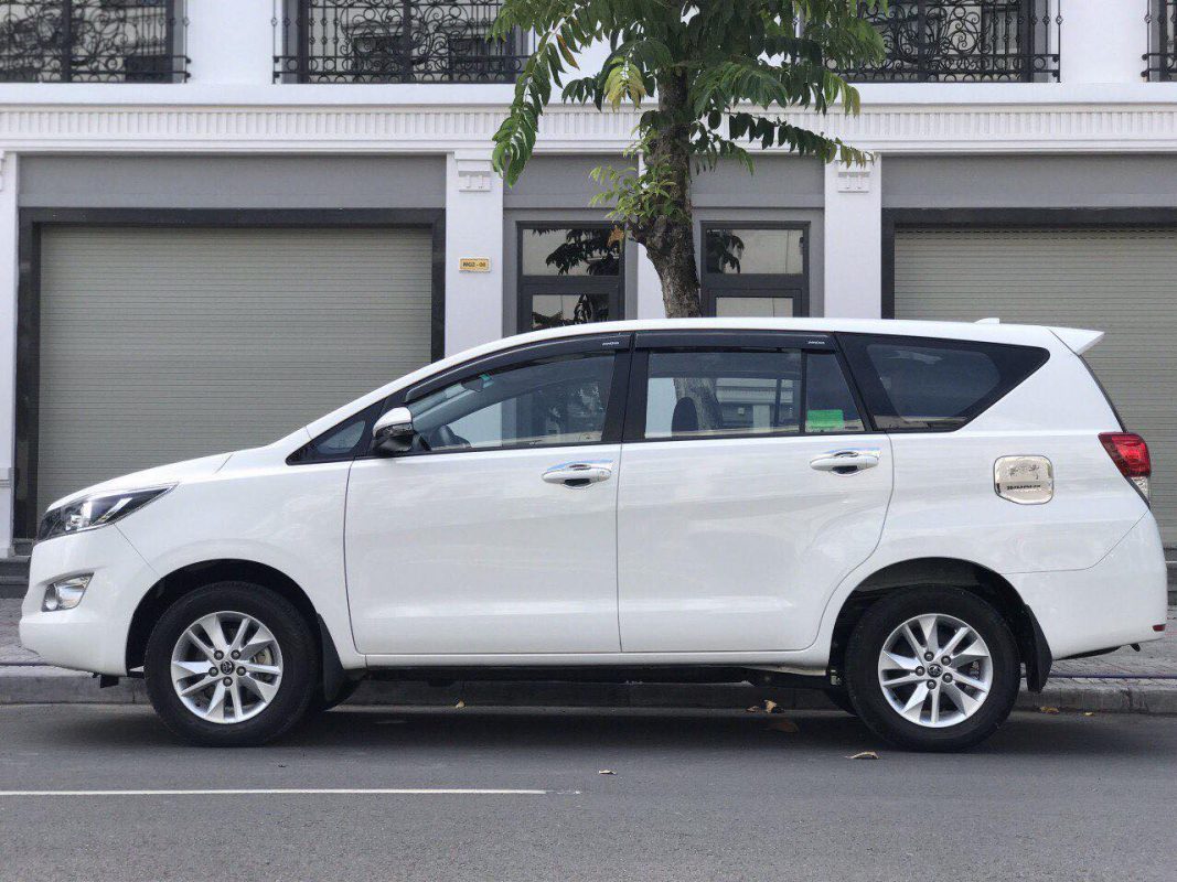 Cho Thuê Xe 7 Chỗ Giá Rẻ Tphcm 1067x800