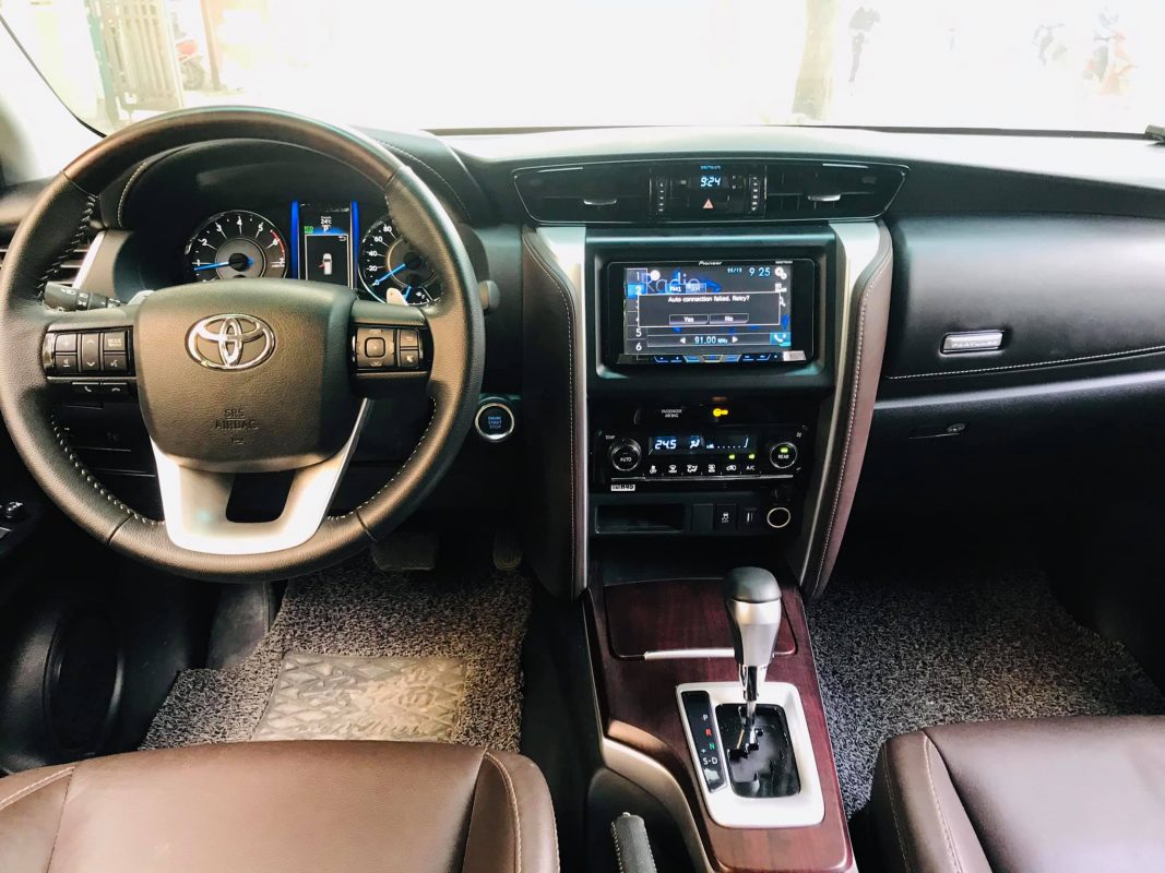 Thuê Xe 7 Chỗ Tphcm 1067x800