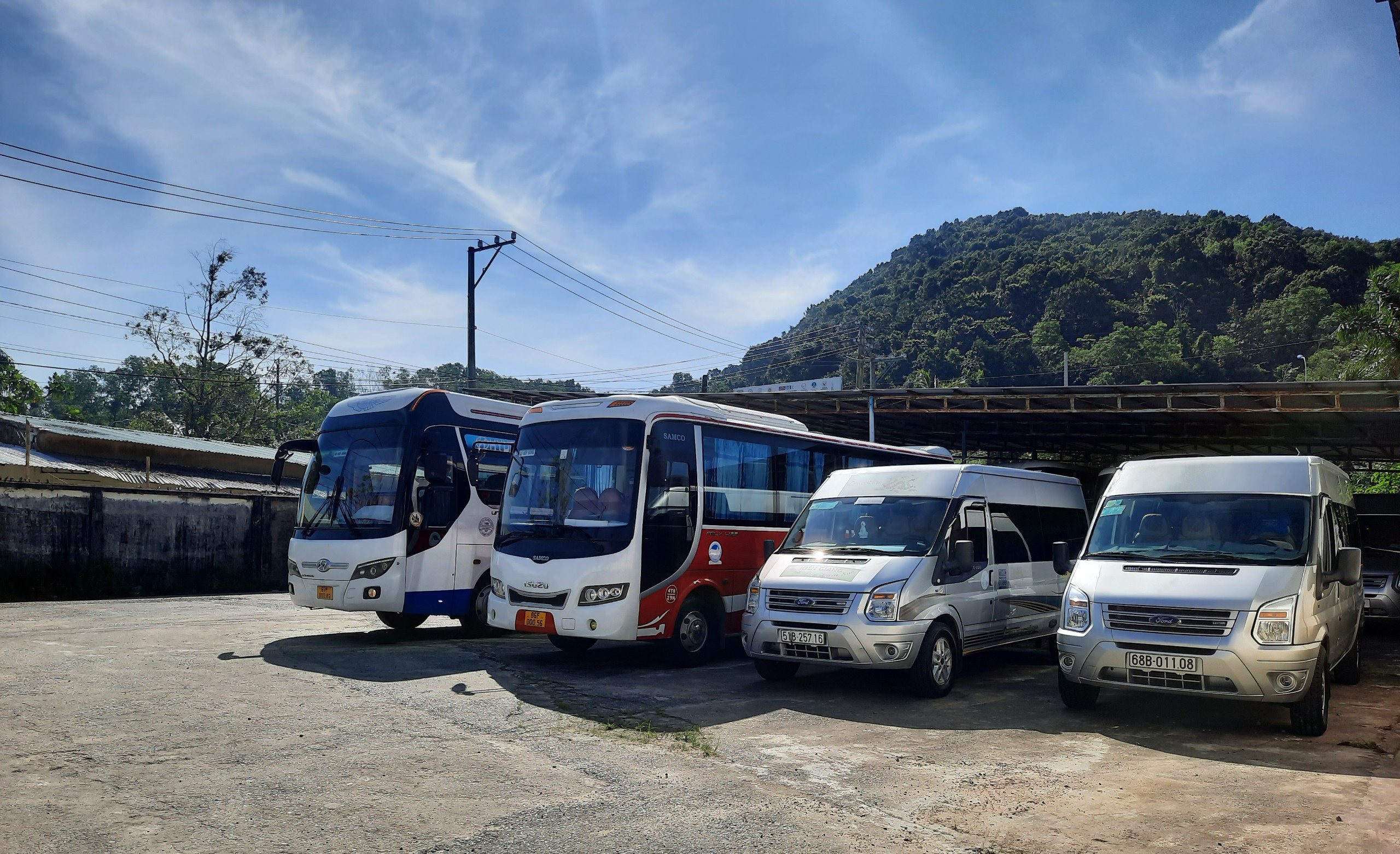 thuê xe đi khu du lịch Phú An Khang 4 Thue Xe Di Khu Du Lich Phu An Khang 1