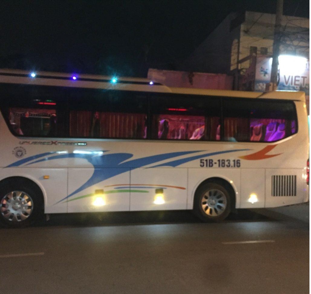thuê xe du lịch 29-34-45 14 Thue Xe Du Lich 29 34 45 6