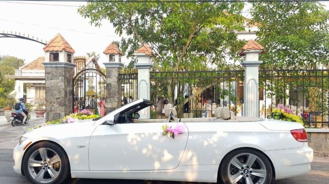 Thuê Xe Hoa Mui Trần 8 Thue Xe Hoa Mui Tran 1
