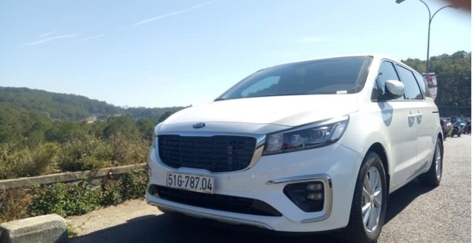 Thue Xe Kia Sedona 7 Cho 1