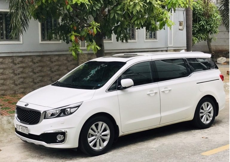 Thue Xe Kia Sedona 7 Cho 10