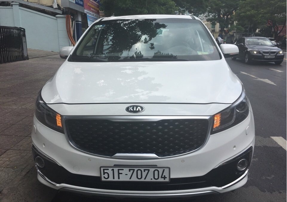 Thue Xe Kia Sedona 7 Cho 9